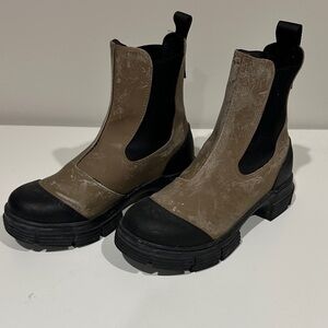 GANNNI Recycled Rubber Chelsea Boots